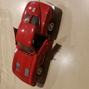 1:24 red Stingray '63 split window model